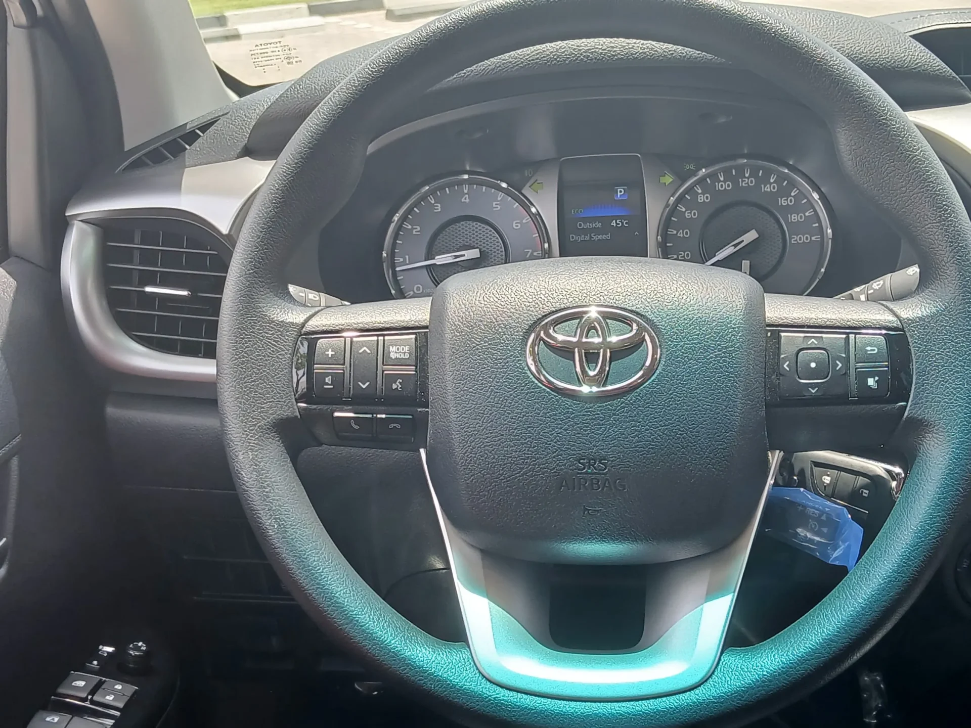 2026 Toyota Hilux Double Cabin 4x4 Pickup - Image 11