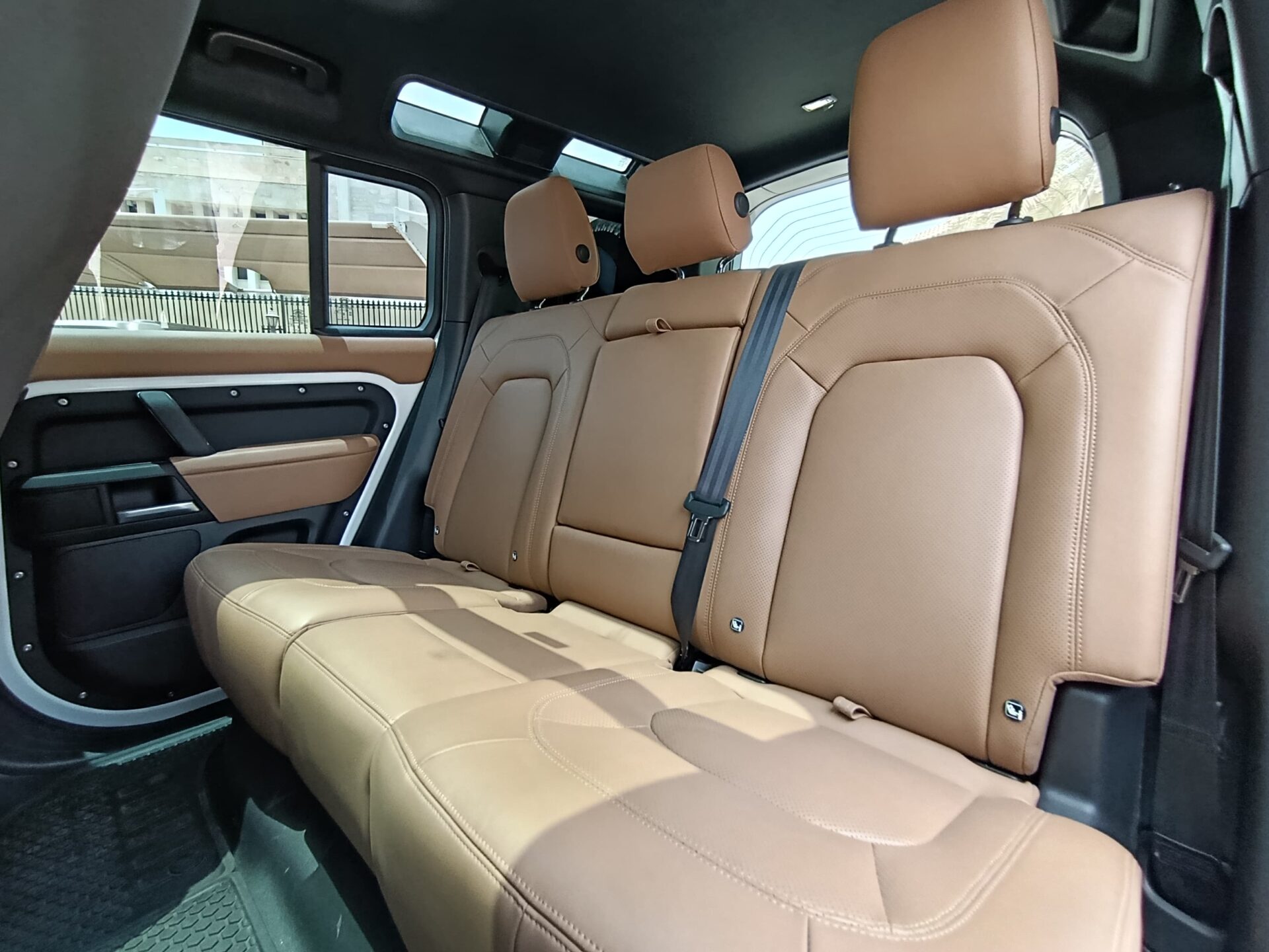 Land Rover Defender 2025 - Image 10