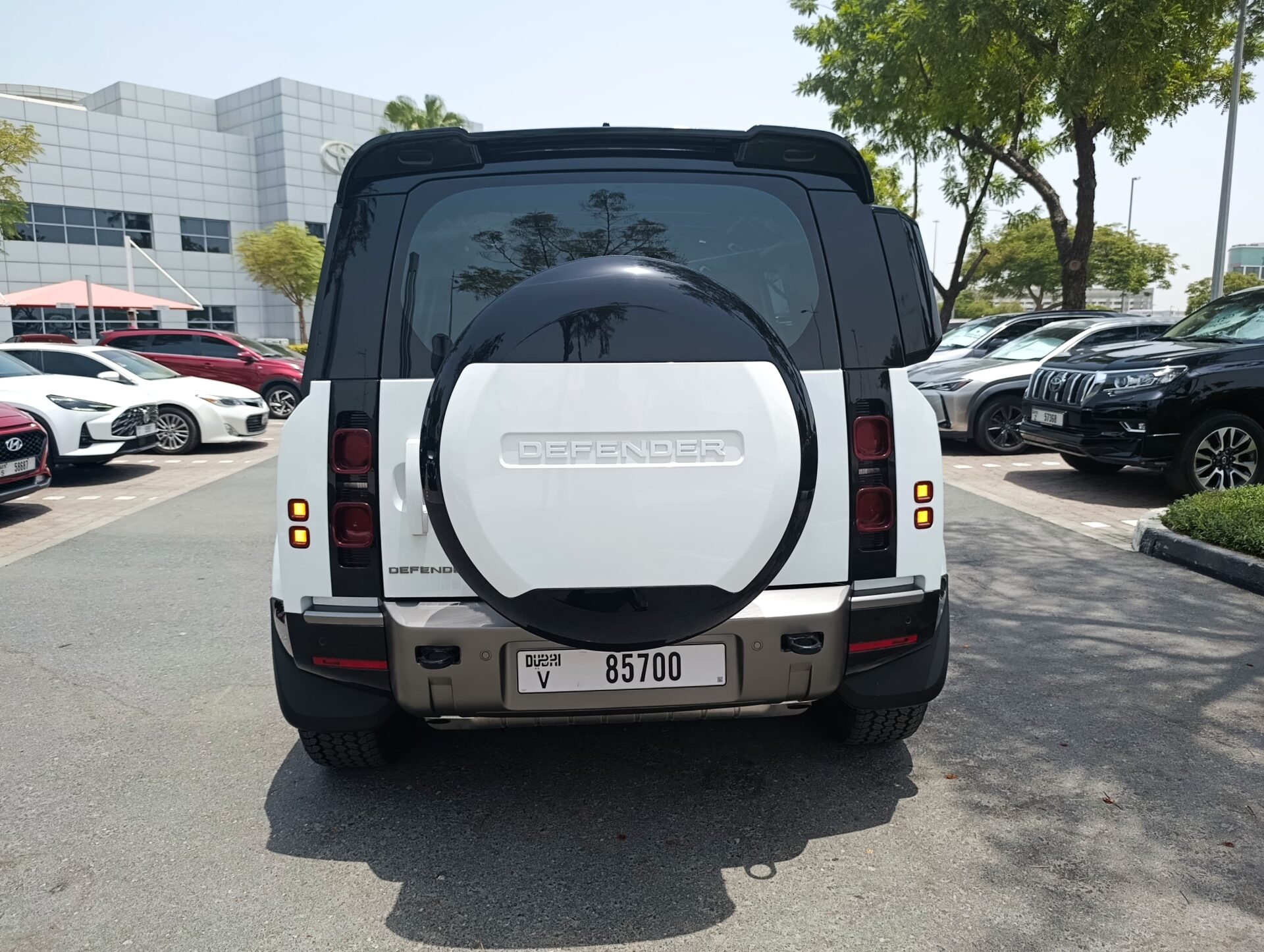 Land Rover Defender 2025 - Image 4