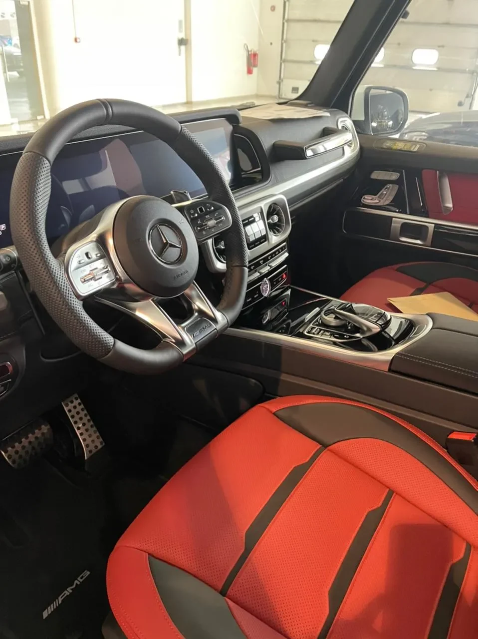 Mercedes Benz G63 2025 - Image 4