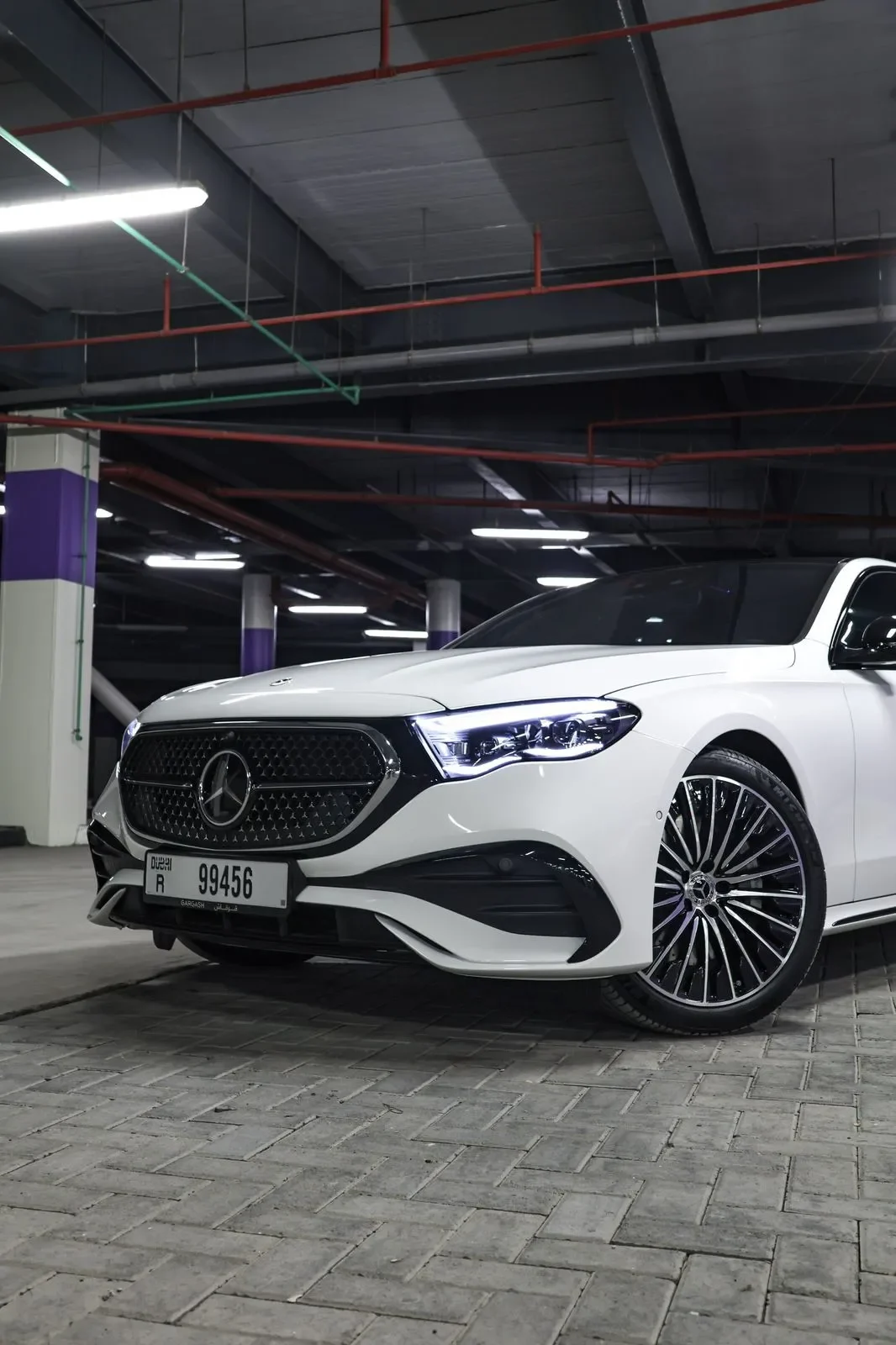 Mercedes E300 - Image 4