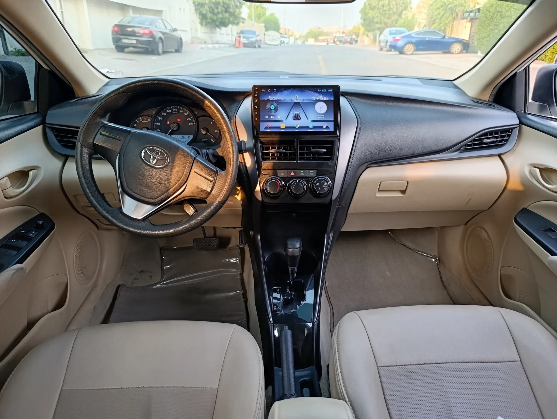 Toyota Yaris - Image 8