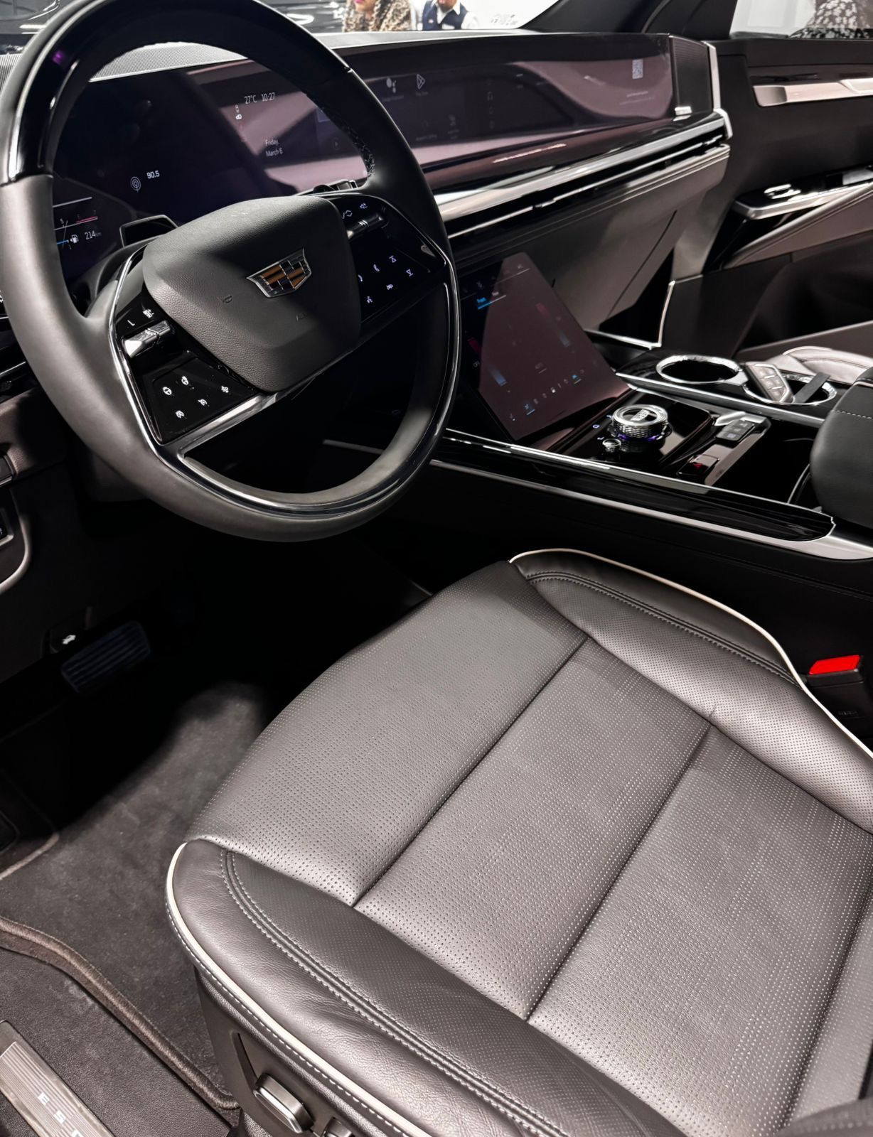 Cadillac Escalade 2026, 6.2 L Sport for rent in Dubai, photo 2