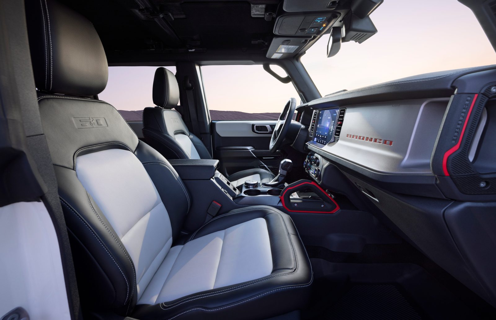 Ford Bronco for rent in Dubai, photo 2