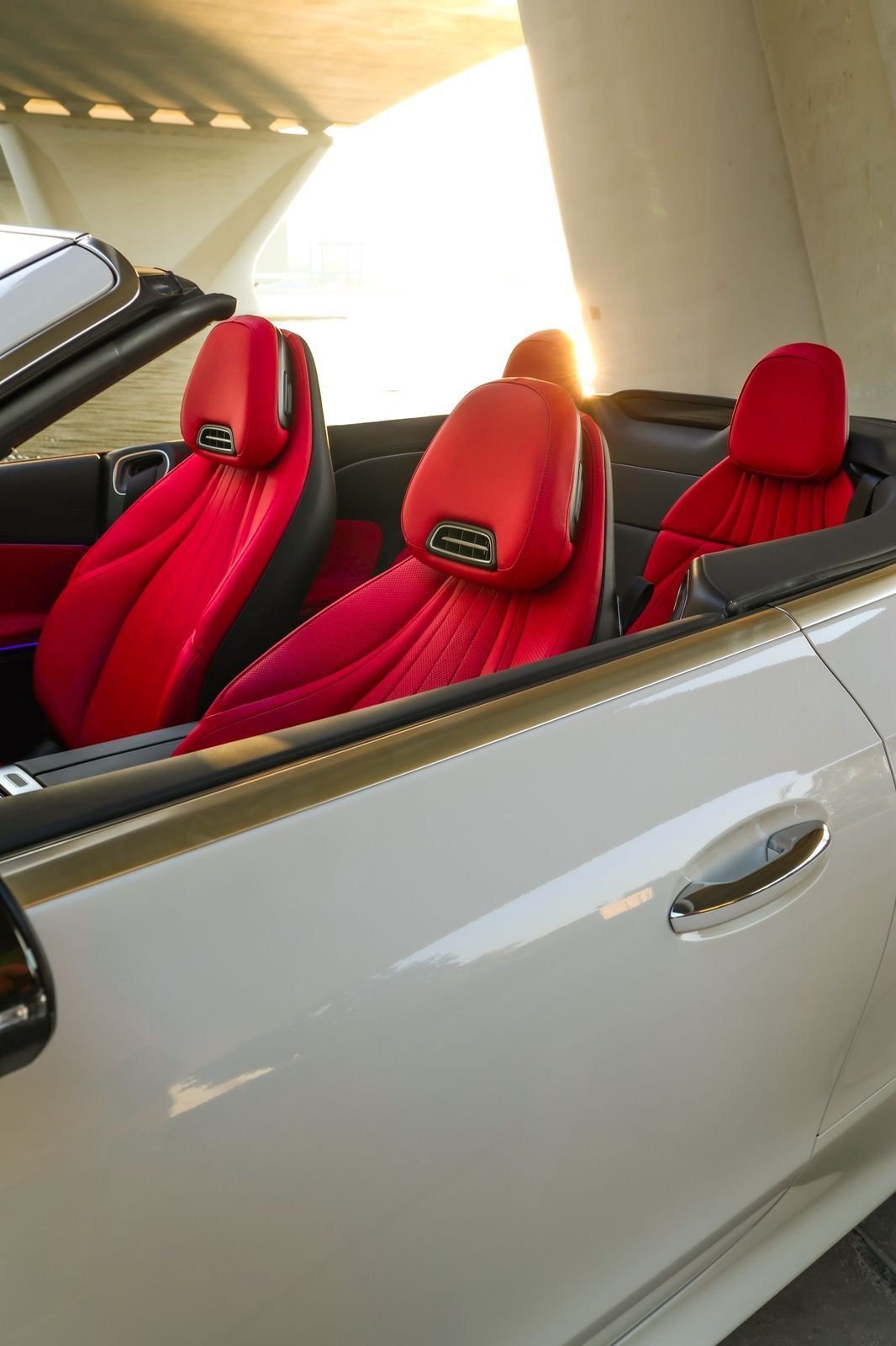 Mercedes-Benz CLE 200 Cabriolet 2025 for rent in Dubai, photo 2