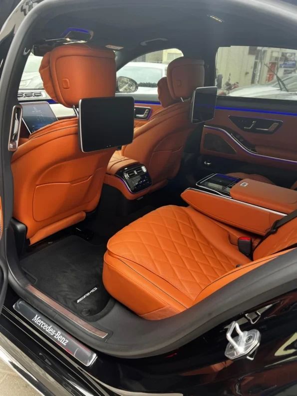 Mercedes-Benz S 500 2025, Black for rent in Dubai, photo 5