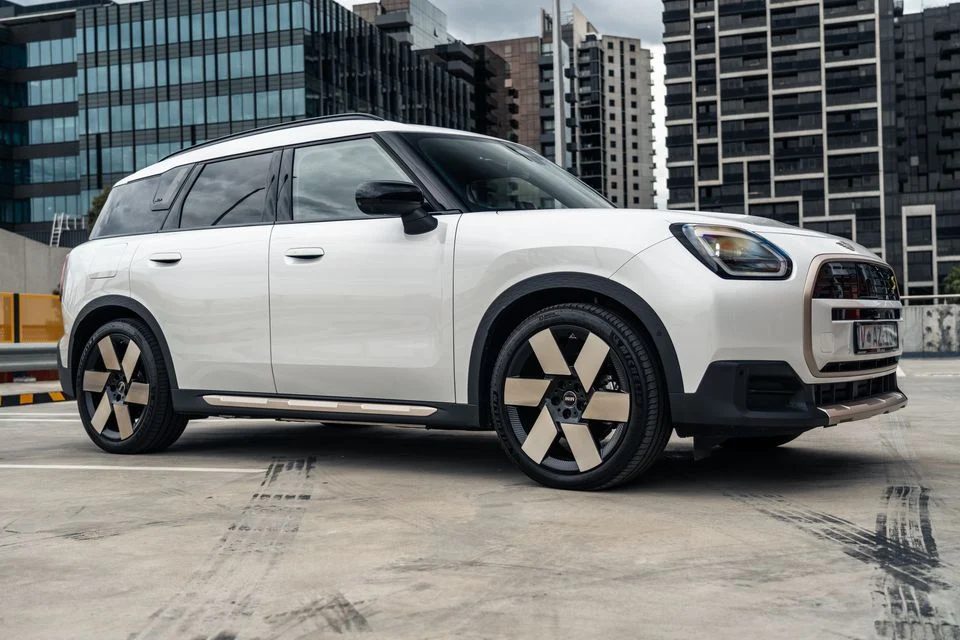 Mini Cooper Countryman for rent in Dubai, photo 2