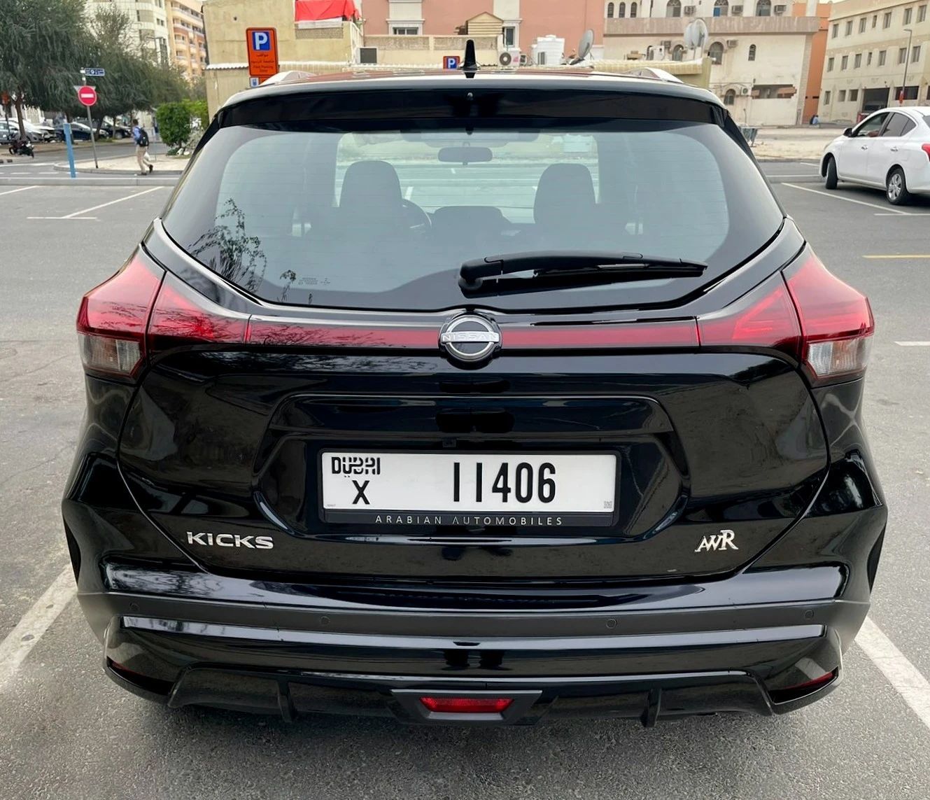 Nissan Kicks 2024, Black for rent in Dubai, photo 2