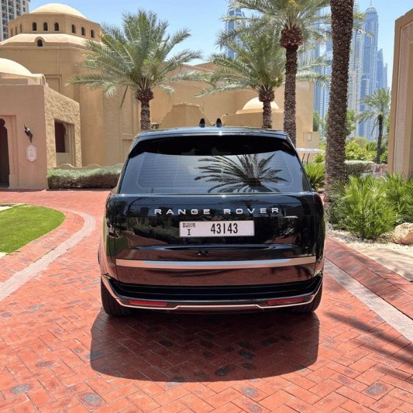 Range Rover Vogue 2024, Black for rent in Dubai, photo 2