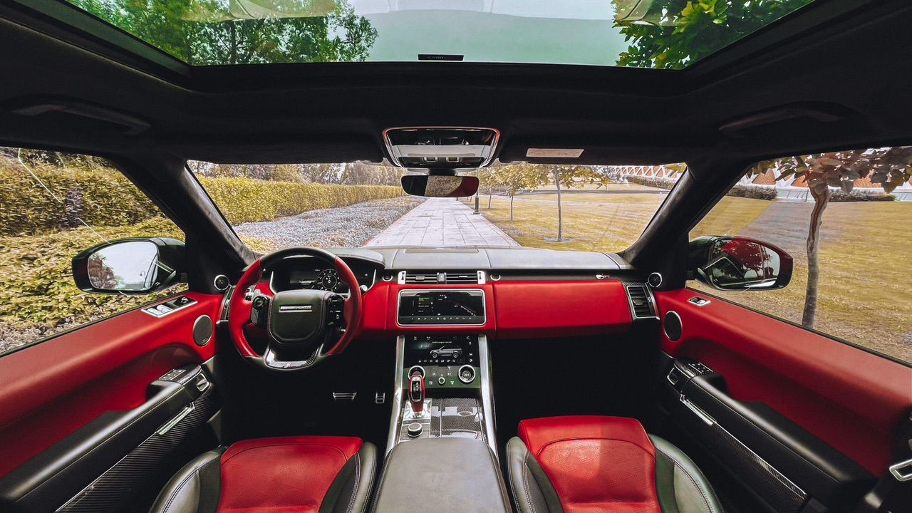 Range Rover SVR 2022 for rent in Dubai, photo 2