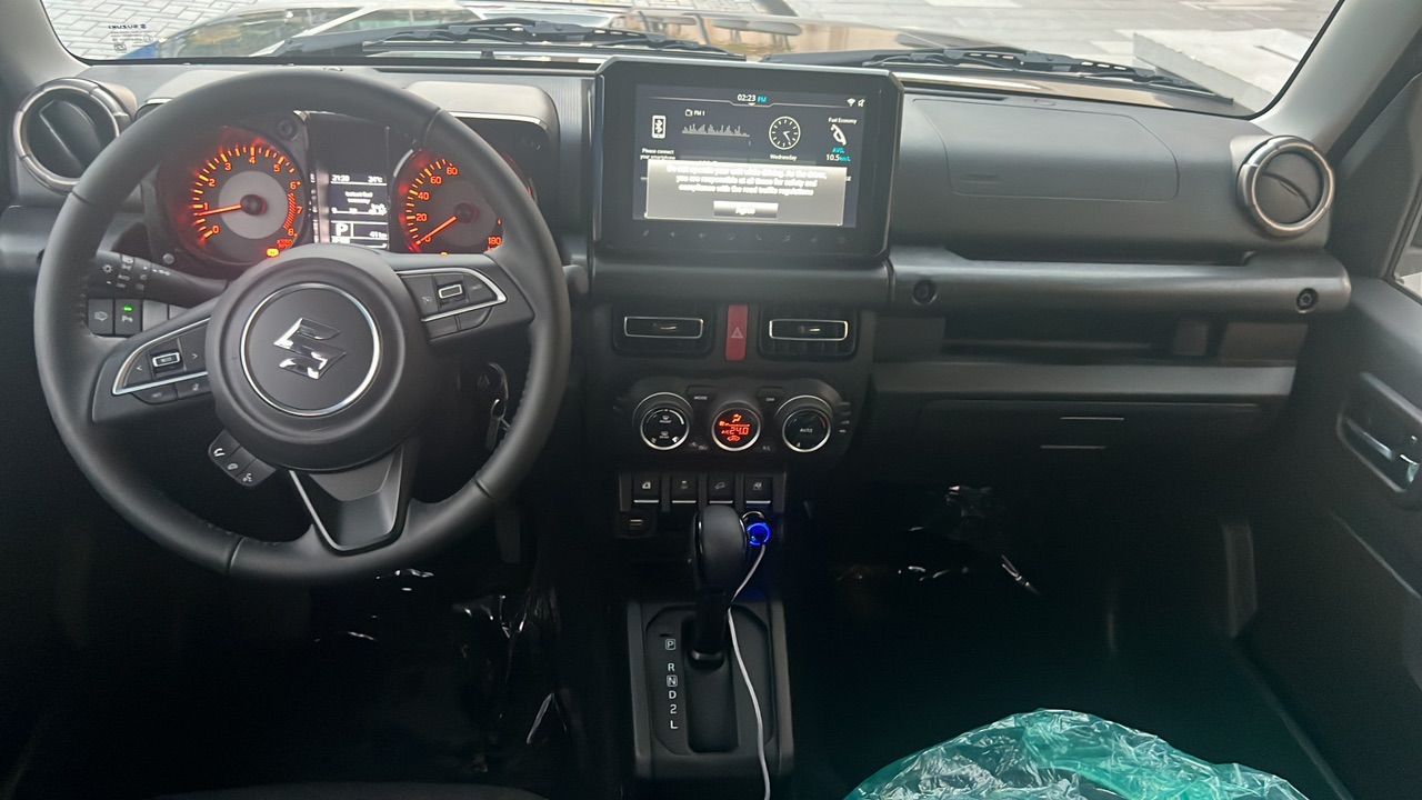 Suzuki Jimny 2025, 5-Door for rent in Dubai, photo 2