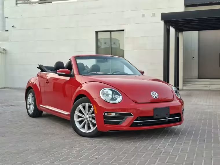 Volkswagen Beetle for rent in Dubai, photo 1